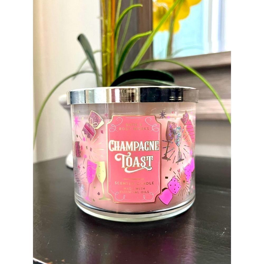 CHAMPAGNE TOAST Candle Bath & Body Works BBW